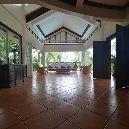 Robinland Vacation Home