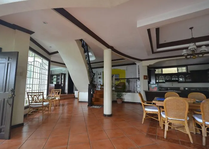 Robinland Vacation Resort Badian