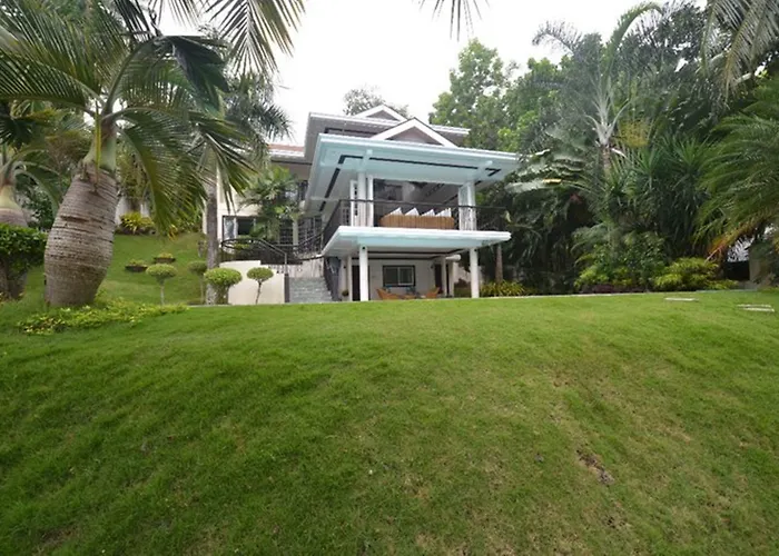 Resort Robinland Vacation Badian